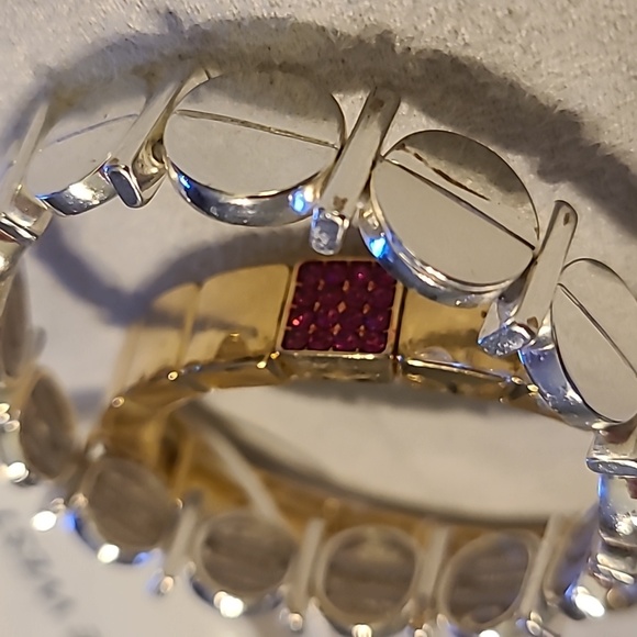 NINE WEST BUNDLE OF TWO BRACELETS - Picture 4 of 5